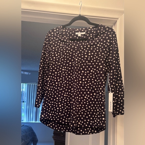 -Chicos Polka Dot V-Neck Women's Top - Picture 4 of 8